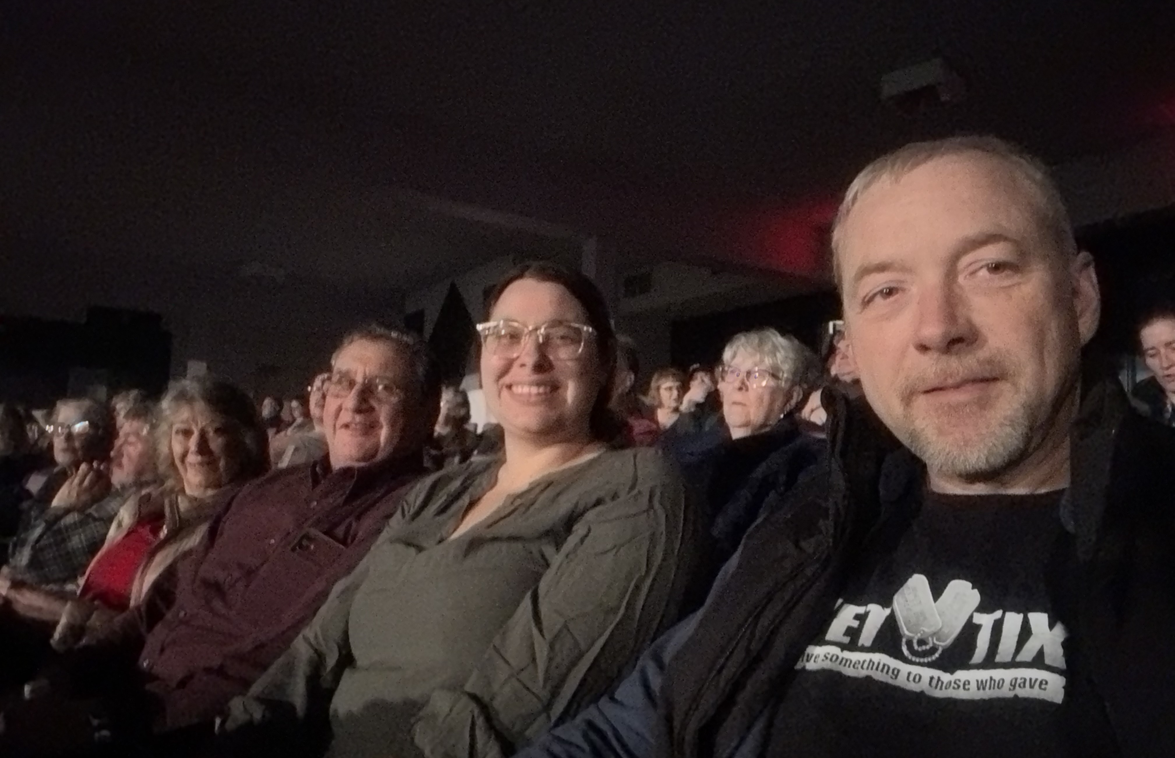 Diamond Rio: Holiday & Hits