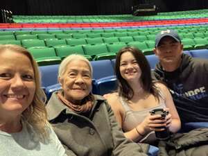 Cirque Dreams Holidaze