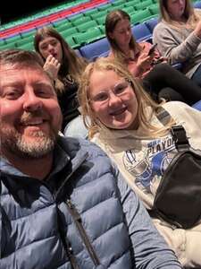 Cirque Dreams Holidaze