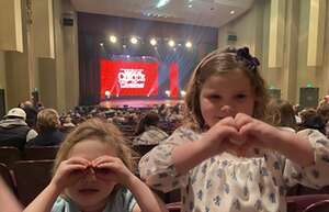 A Magical Cirque Christmas (touring)