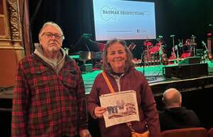 Top of the World - a Carpenters Christmas