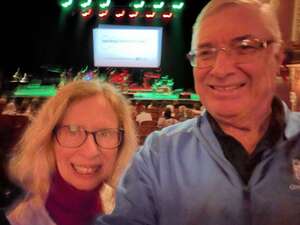 Top of the World - a Carpenters Christmas