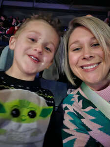 Cirque Musica Holiday Wonderland