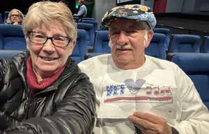 Hollywood Live: Holiday Edition