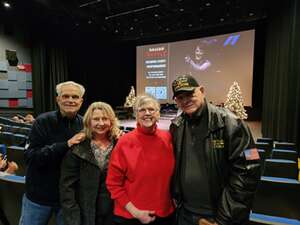 Hollywood Live: Holiday Edition