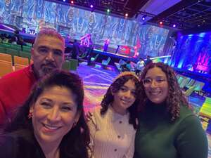 POMP SNOW & CIRQUE-umstance