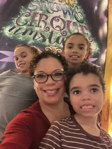 POMP SNOW & CIRQUE-umstance