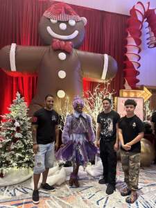 POMP SNOW & CIRQUE-umstance