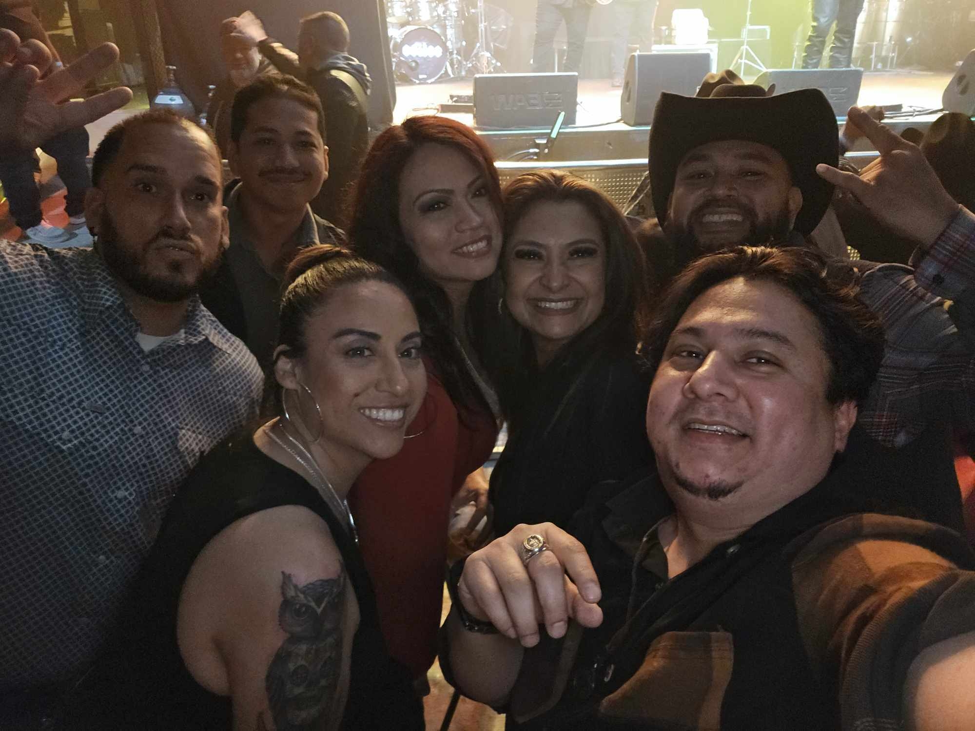 Solido With Los Carnalitos