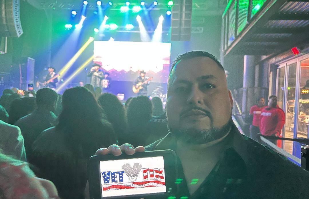 Solido With Los Carnalitos