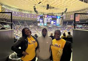 Louisiana State University Tigers - NCAA Women's Basketball vs Missouri Tigers