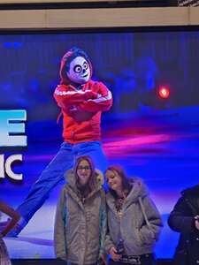 Disney On Ice presents Into the Magic