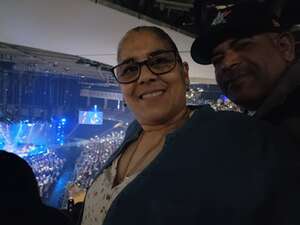 Blake Shelton: Back To the Honky Tonk Tour Presented By Kubota