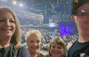 Blake Shelton: Back To the Honky Tonk Tour Presented By Kubota