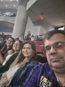 Blake Shelton: Back To the Honky Tonk Tour Presented By Kubota