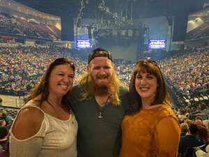 Blake Shelton: Back To the Honky Tonk Tour Presented By Kubota