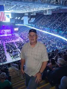 Craig attended Oliver Anthony - Out of The Woods on Apr 26th 2024 via VetTix 