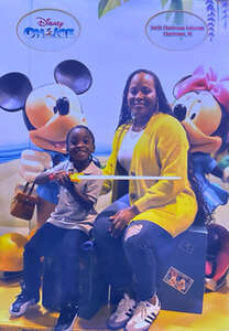 Disney On Ice presents Into the Magic