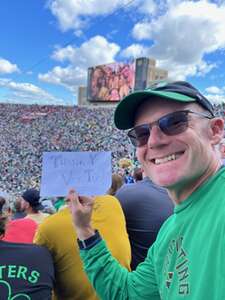 Notre Dame Fighting Irish - NCAA Football vs Northern Illinois Huskies