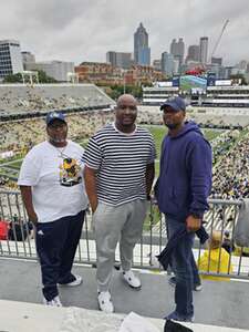 Georgia Tech Yellow Jackets - NCAA Football vs VMI Keydets