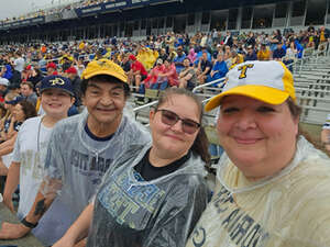 Georgia Tech Yellow Jackets - NCAA Football vs VMI Keydets