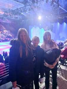 Disney On Ice presents Into the Magic