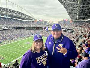 Washington Huskies - NCAA Football vs Washington State Cougars