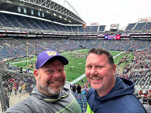 Washington Huskies - NCAA Football vs Washington State Cougars