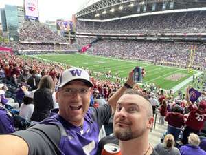 Washington Huskies - NCAA Football vs Washington State Cougars