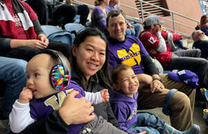 Washington Huskies - NCAA Football vs Washington State Cougars