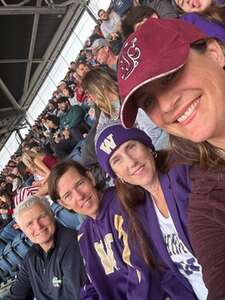 Washington Huskies - NCAA Football vs Washington State Cougars