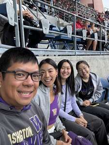 Washington Huskies - NCAA Football vs Washington State Cougars