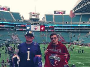 Washington Huskies - NCAA Football vs Washington State Cougars