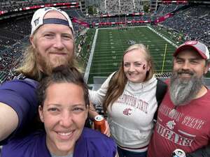 Washington Huskies - NCAA Football vs Washington State Cougars