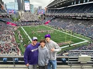 Washington Huskies - NCAA Football vs Washington State Cougars