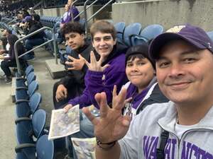 Washington Huskies - NCAA Football vs Washington State Cougars