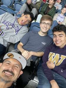 Washington Huskies - NCAA Football vs Washington State Cougars