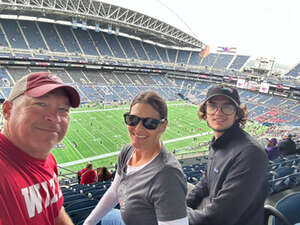 Washington Huskies - NCAA Football vs Washington State Cougars