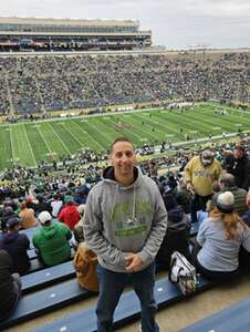 Notre Dame Fighting Irish - NCAA Football vs Virginia Cavaliers