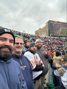 Notre Dame Fighting Irish - NCAA Football vs Virginia Cavaliers