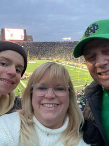 Notre Dame Fighting Irish - NCAA Football vs Virginia Cavaliers