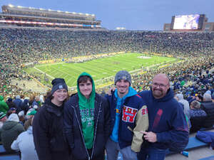 Notre Dame Fighting Irish - NCAA Football vs Virginia Cavaliers