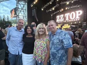 Lynyrd Skynyrd & ZZ Top: The Sharp Dressed Simple Man Tour