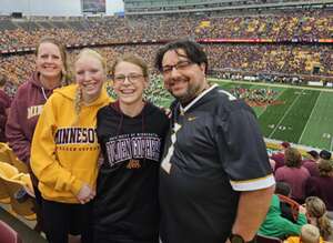 University of Minnesota Golden Gophers - NCAA Football vs Nevada Wolf Pack