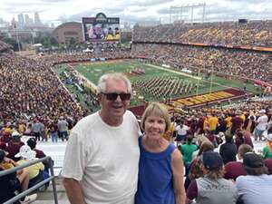 University of Minnesota Golden Gophers - NCAA Football vs Nevada Wolf Pack