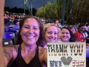 Hootie & the Blowfish - Summer Camp with Trucks Tour