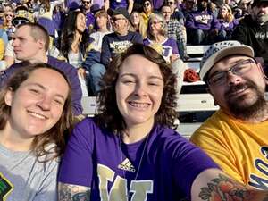 Washington Huskies - NCAA Football vs Michigan Wolverines