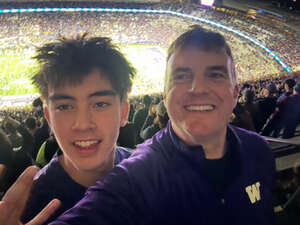 Washington Huskies - NCAA Football vs Michigan Wolverines