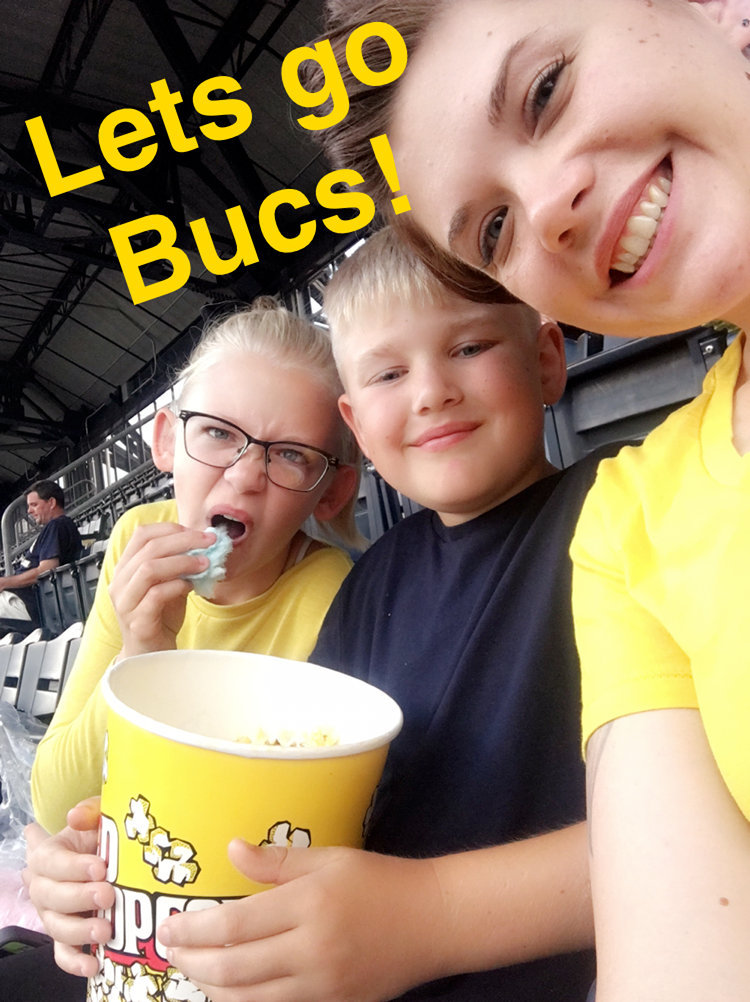 Pittsburgh Pirates vs. Cincinnati Reds - MLB