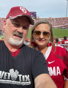 Oklahoma Sooners - NCAA Football vs South Carolina Gamecocks